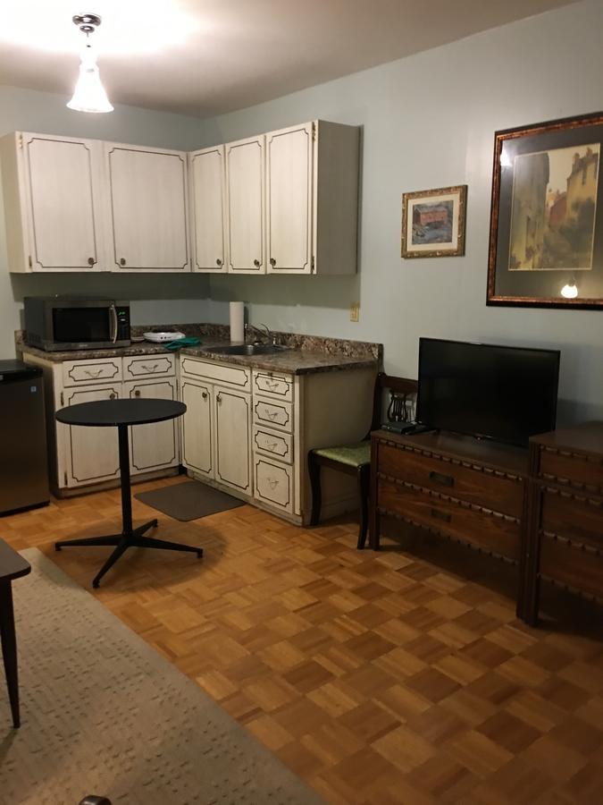Napanee Motel Greater Napanee Экстерьер фото
