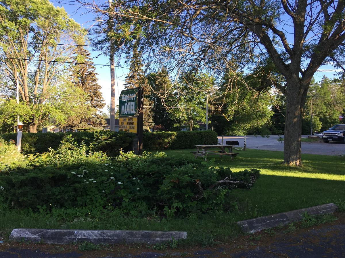 Napanee Motel Greater Napanee Экстерьер фото
