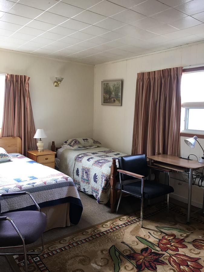 Napanee Motel Greater Napanee Экстерьер фото